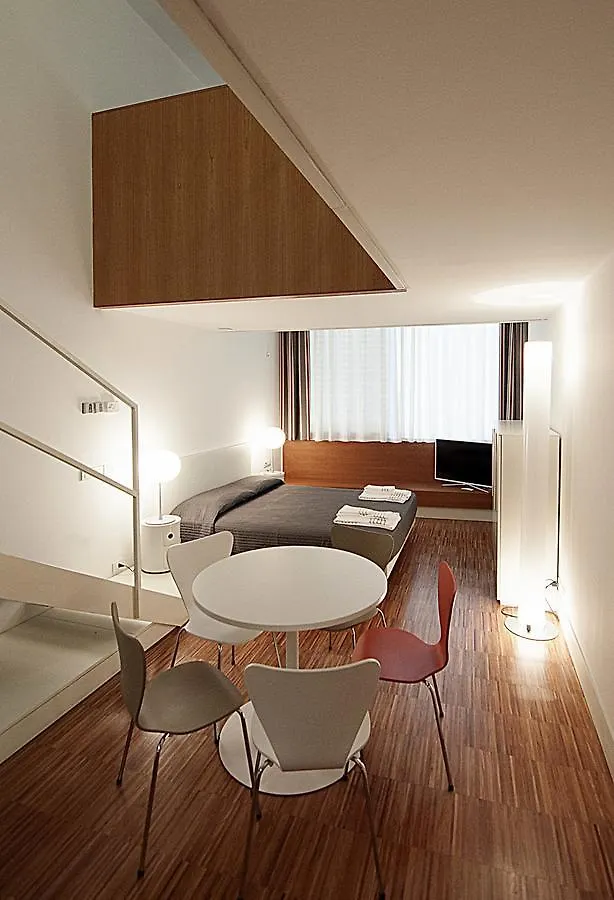 ** Apartment Bb Hotels Aparthotel Desuite Milan Italy